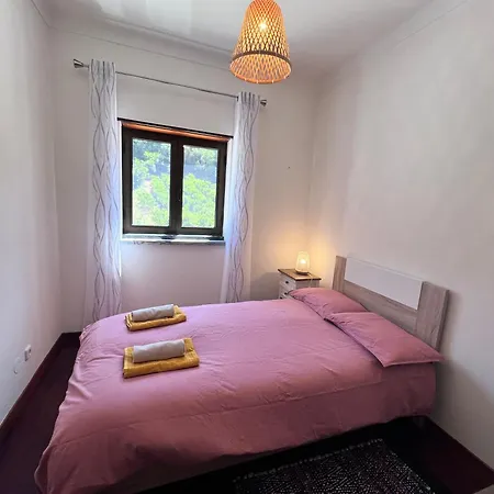 Charming Portuguese With Forested Hill Views * Vimeiro (Leiria)