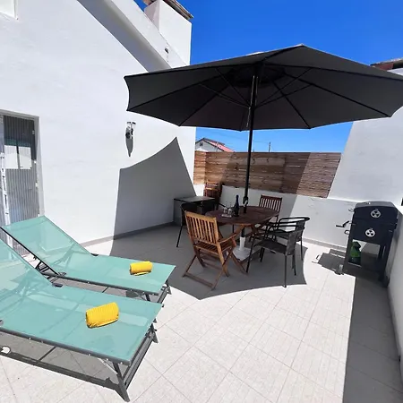 Charming Portuguese With Forested Hill Views 别墅 *