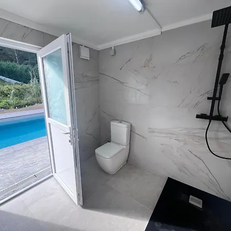 Charming Portuguese With Forested Hill Views *